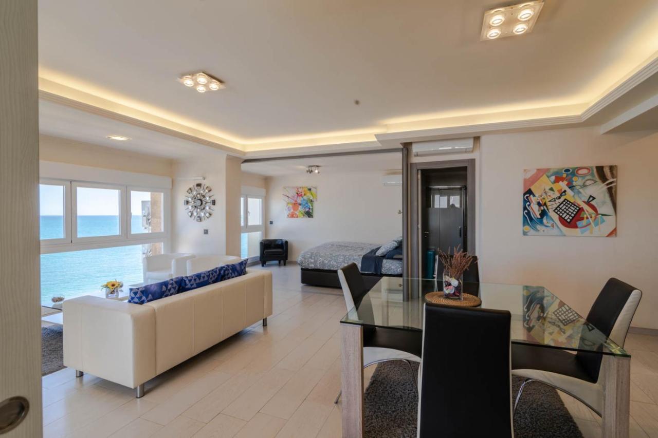 Royal Executive Suite Malaga Exterior photo